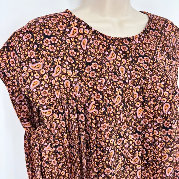 DR2 Short Sleeve Accordion Pleated Floral Paisley Print Cap Sleeve Top Sz L - Picture 3 of 8